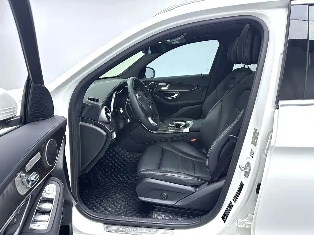 Mercedes-Benz GLC 2018 facelift GLC 300 4MATIC dynamic купить на сайте DeffCars