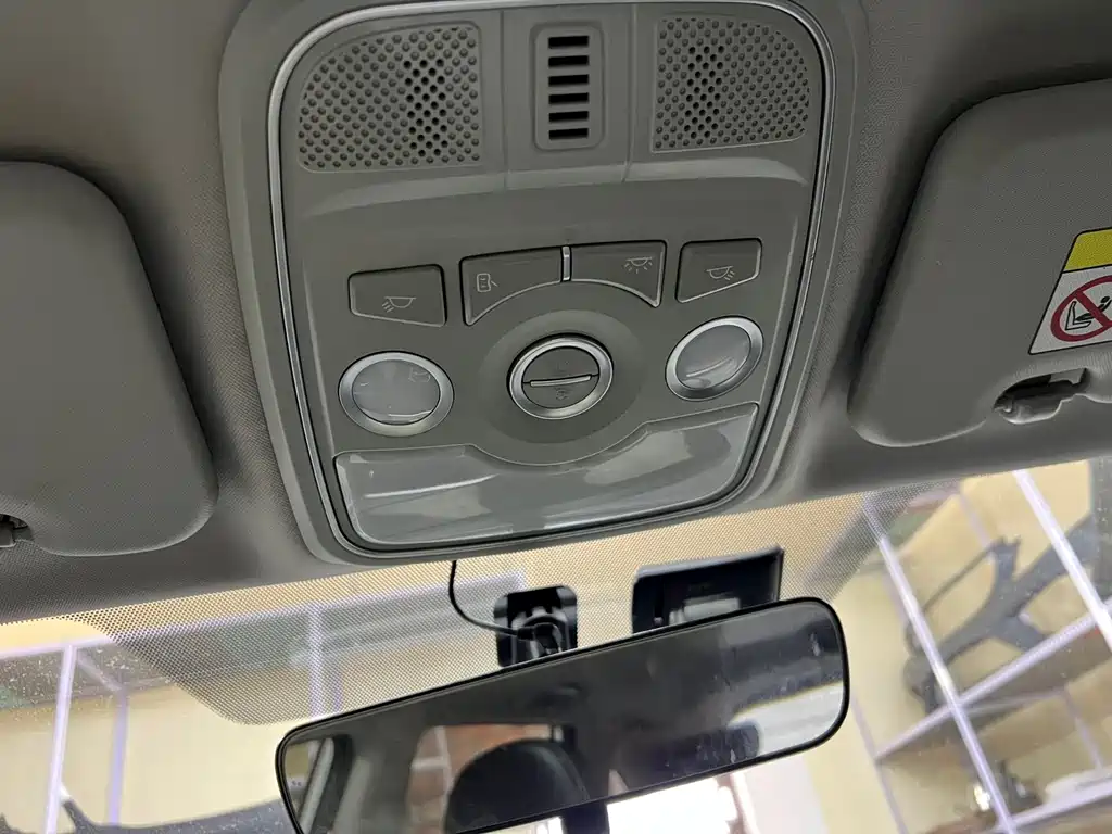 Haval M6 2021 PLUS 1.5T DCT luxury smart connected model купить на сайте DeffCars