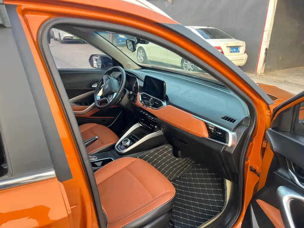 Baojun 510 2018 1.5L Automatic Anniversary Special Edition National V купить на сайте DeffCars