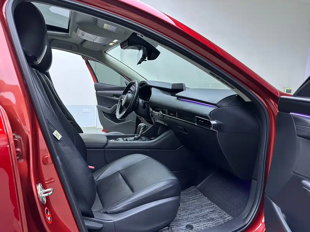 Mazda3 Angkesela 2021 2.0L Automatic Premium Edition купить на сайте DeffCars