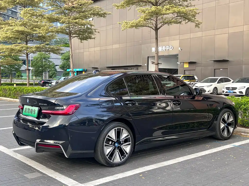 BMW i3 2023 eDrive 40L Night Sports Package купить на сайте DeffCars