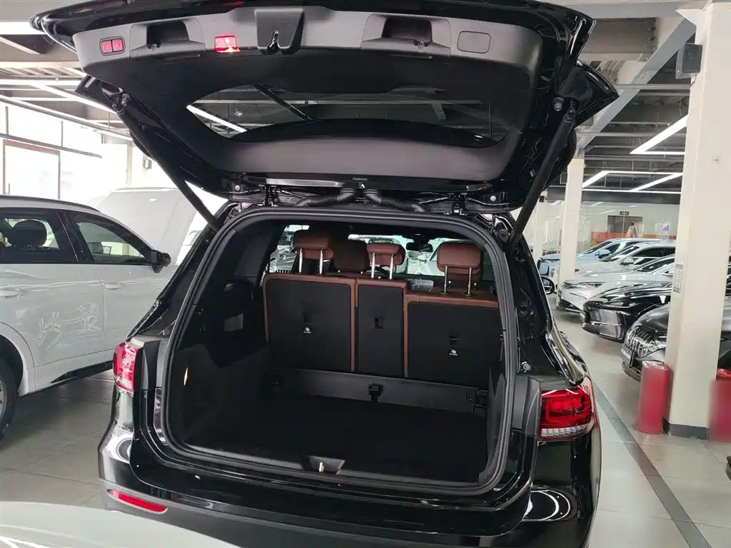 Mercedes-Benz GLB 2023 GLB 200 Dynamic купить на сайте DeffCars