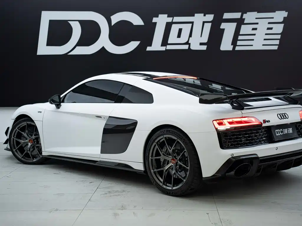 Audi R8 2016 V10 Coupe Performance купить на сайте DeffCars