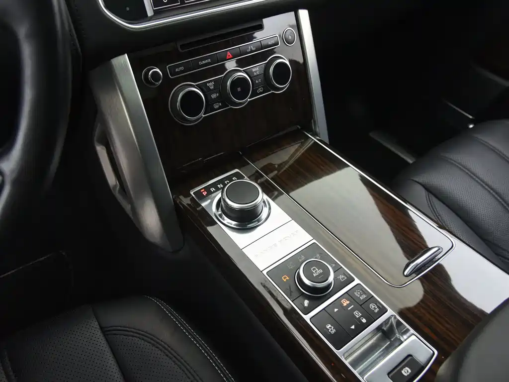 Range Rover 2015 5.0 SC V8 AB Honor Creation Extended Edition купить на сайте DeffCars