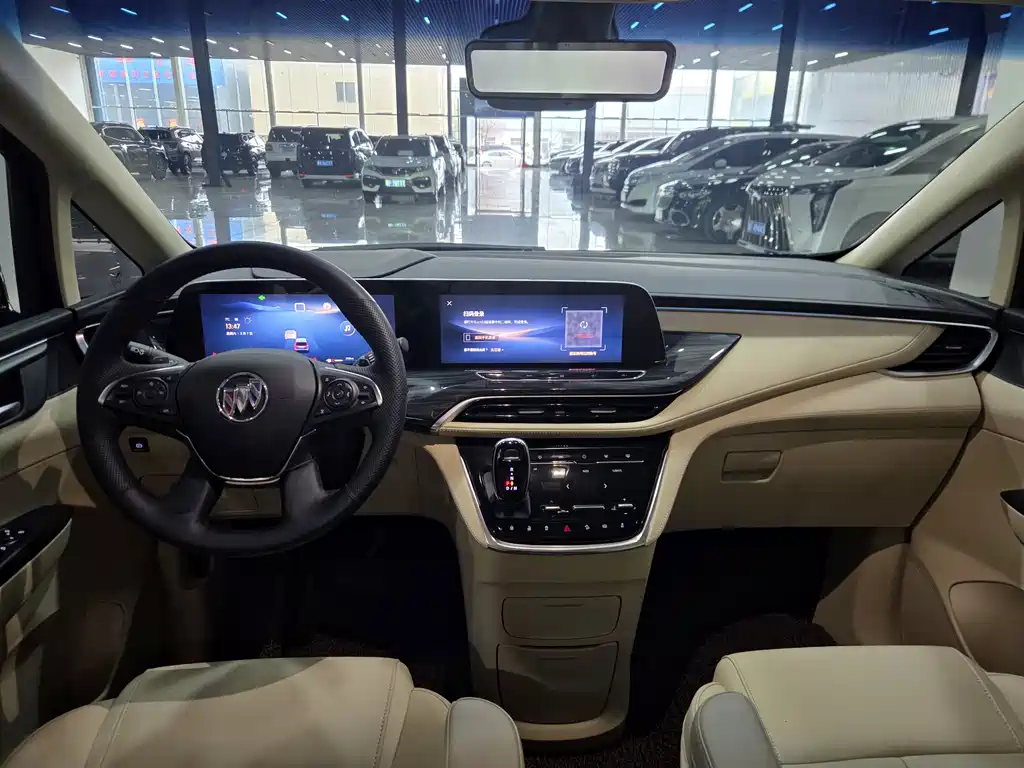 Buick GL8 2023 ES Lu Zun Exclusive Model купить на сайте DeffCars