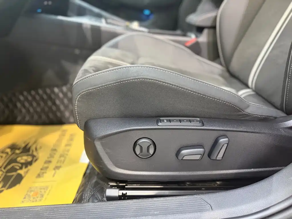 Golf 2023 280TSI DSG R-Line купить на сайте DeffCars