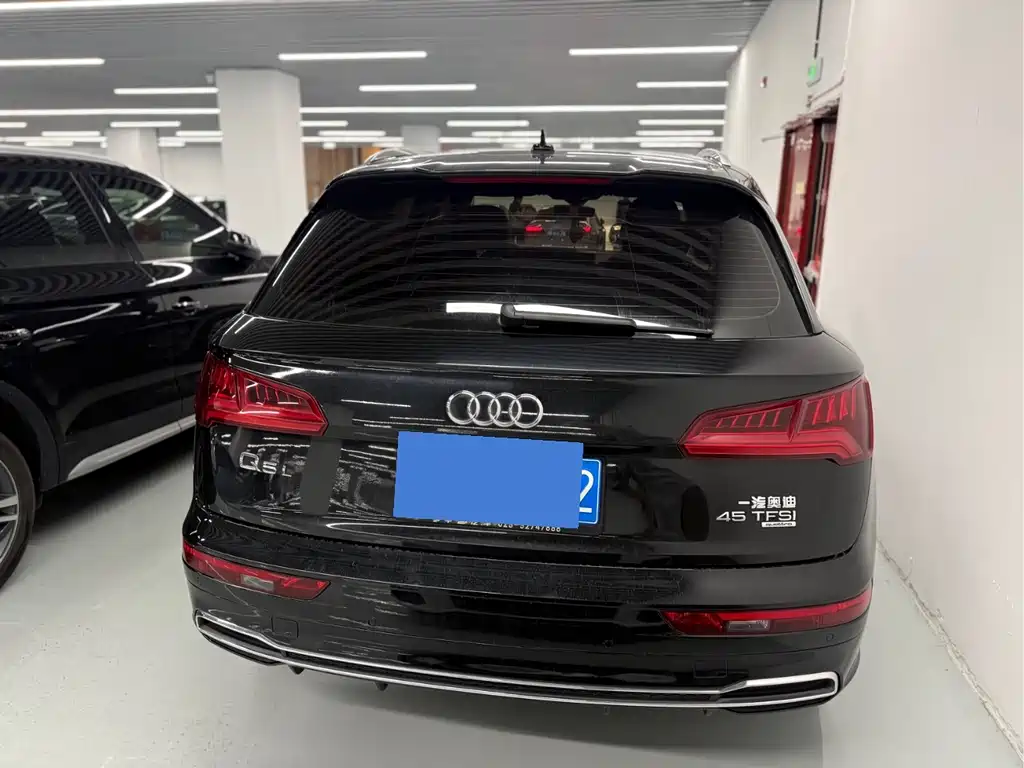 Audi Q5L 2018 45 TFSI Exclusive Fashion Model National VI купить на сайте DeffCars