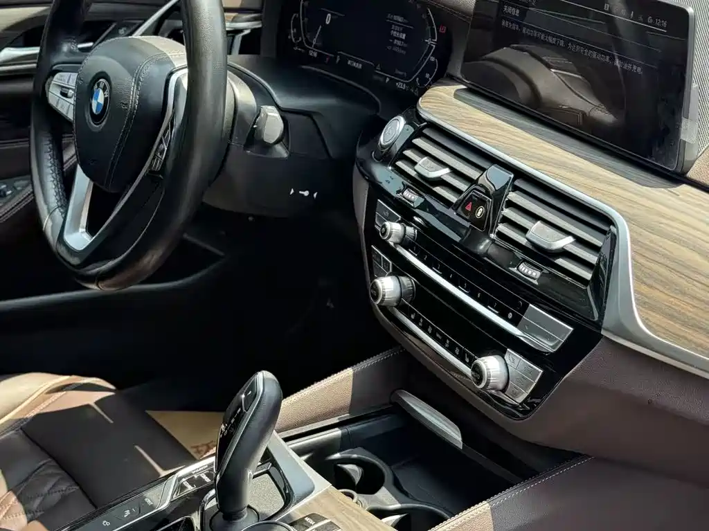 BMW 5 Series New Energy 2020 Mileage Upgraded Version 530Le Luxury Package купить на сайте DeffCars