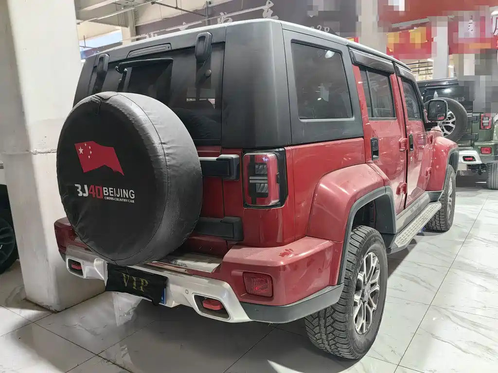 Beijing off-road BJ40 2023 2.0T automatic four-wheel drive city hunter version knight type купить на сайте DeffCars