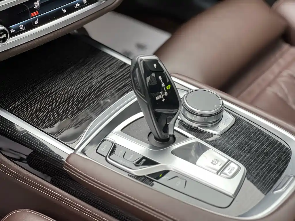 BMW 7 Series 2019 740Li Leading M Sports Package купить на сайте DeffCars