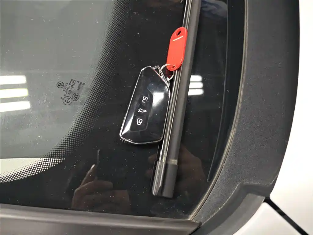 Sagitar 2026 L 300TSI DSG luxury model купить на сайте DeffCars