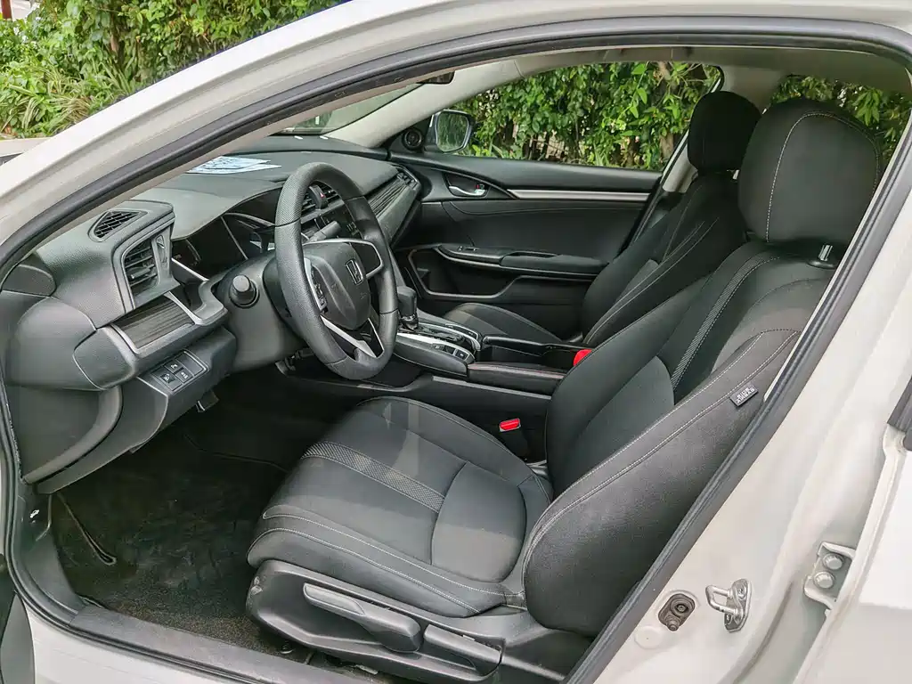 Civic 2019 220TURBO CVT Dynamic Edition National V купить на сайте DeffCars