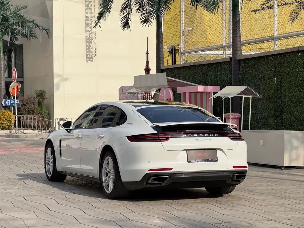 Panamera 2017 Panamera 4 Executive Extended Edition 3.0T купить на сайте DeffCars