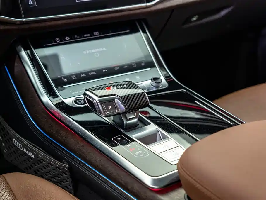 Audi Q7 2023 55 TFSI quattro S line sports купить на сайте DeffCars