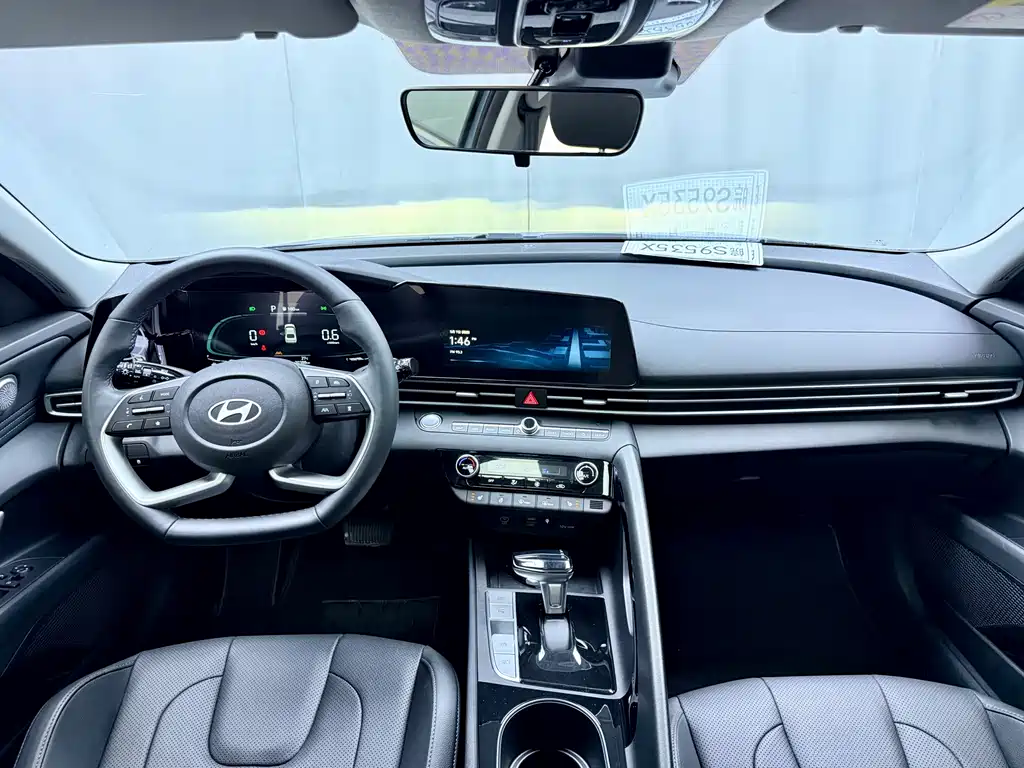 Elantra 2023 1.5L CVT LUX Premium Edition купить на сайте DeffCars