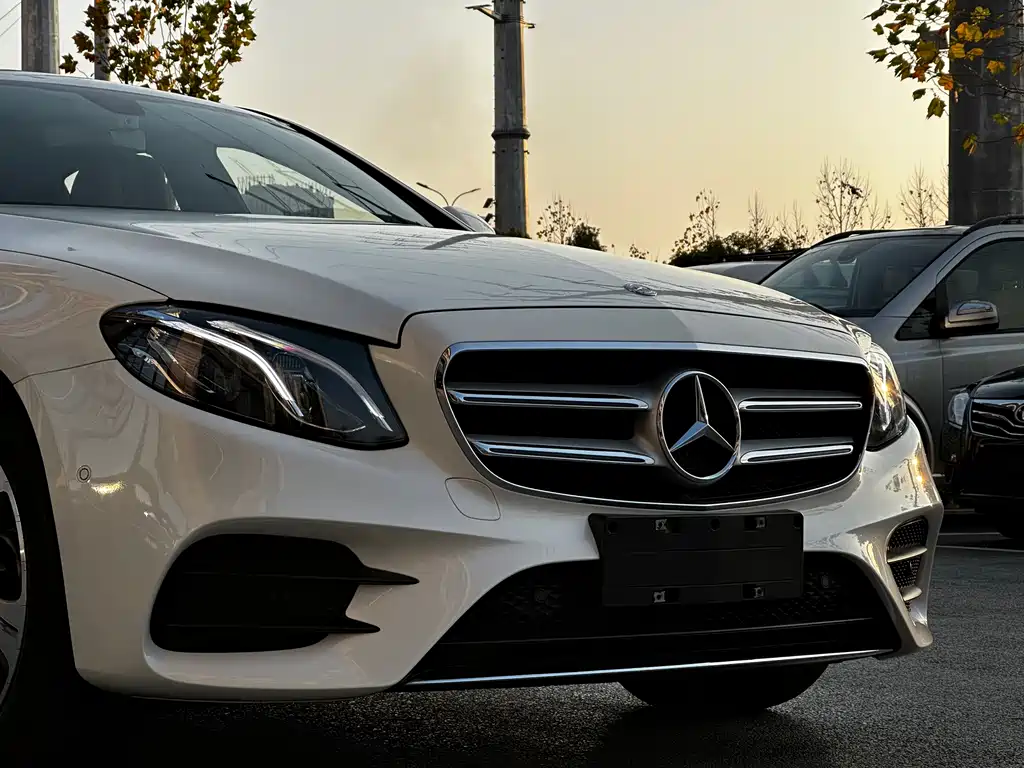 Mercedes-Benz E-Class 2018 E 200 L Sports купить на сайте DeffCars