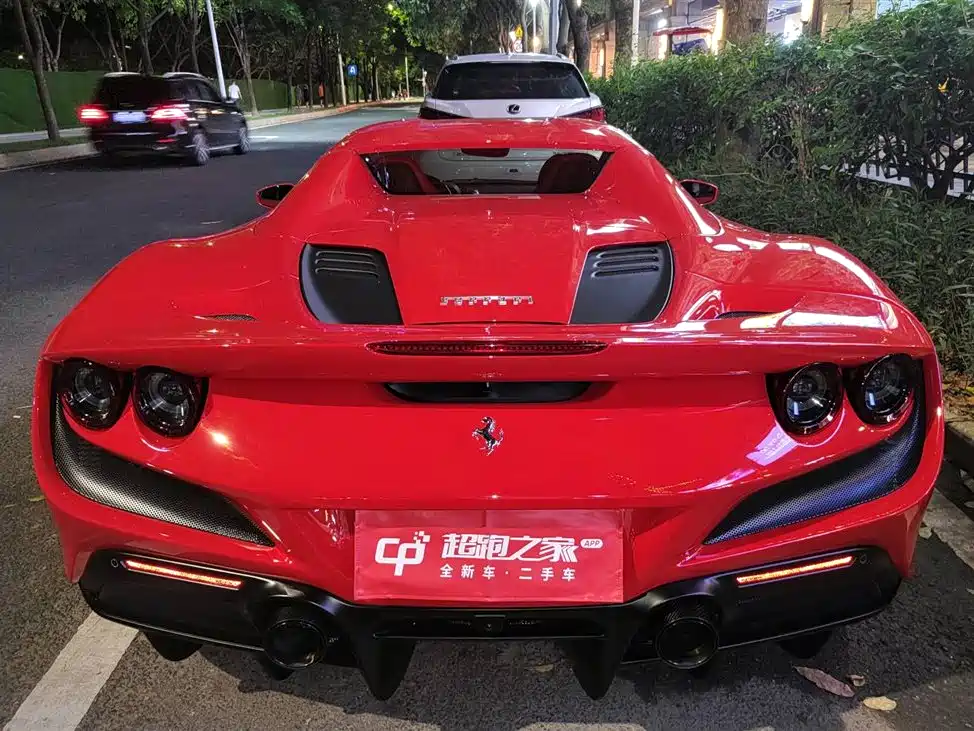 Ferrari F8 2020 Spider 3.9T V8 купить на сайте DeffCars