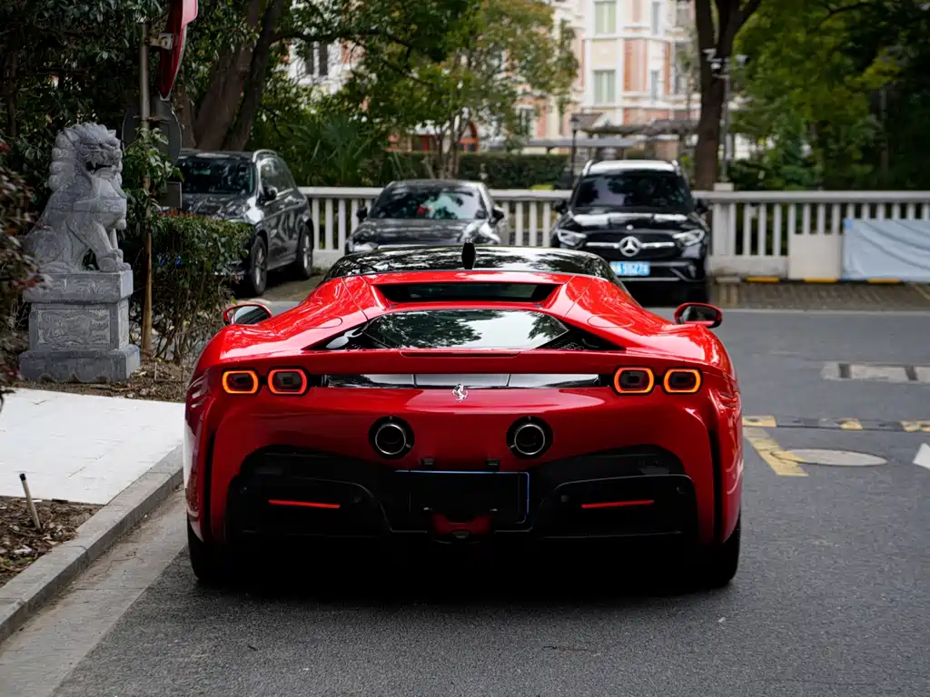 SF90 2020 3.9T V8 Stradale купить на сайте DeffCars