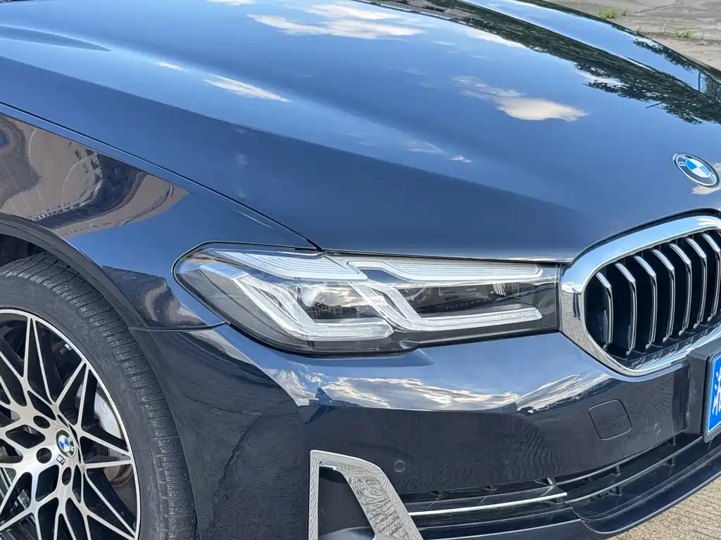 BMW 5 Series 2023 530Li Leading Luxury Package купить на сайте DeffCars