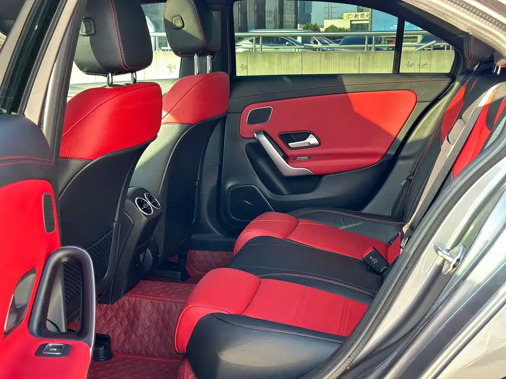 Mercedes-Benz A-Class AMG 2023 AMG A 35 L 4MATIC купить на сайте DeffCars