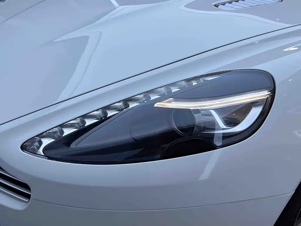 Aston Martin DB9 2013 6.0L Coupe купить на сайте DeffCars