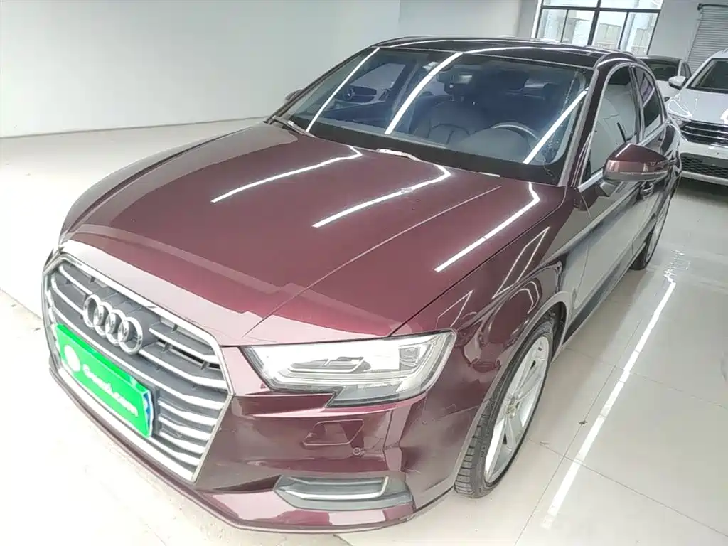 Audi A3 2018 30th Anniversary Model Limousine 35 TFSI Fashion Model купить на сайте DeffCars