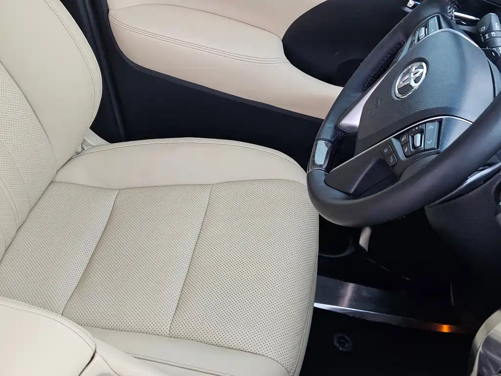 Wilfa 2021 Crown Dual Engine 2.5L HV Premium Edition купить на сайте DeffCars