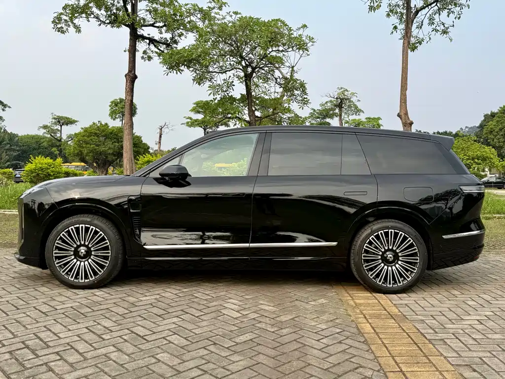 NIO ES8 2026 Six-seater Executive Deluxe Edition купить на сайте DeffCars