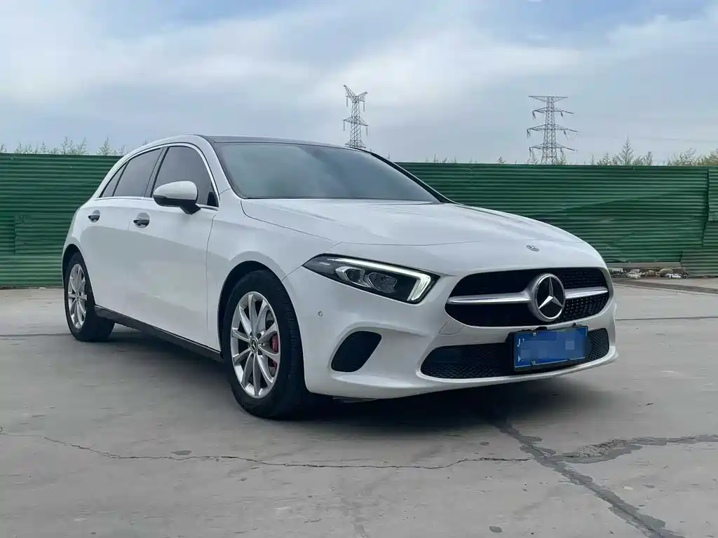 Mercedes-Benz A-Class (Imported) 2022 A 200 Fashion Model купить на сайте DeffCars