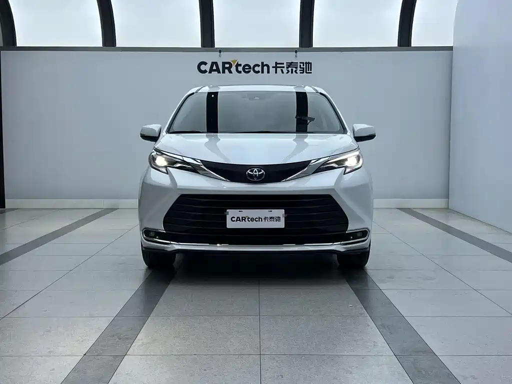 SIENNA 2023 2.5L Hybrid Comfort Edition купить на сайте DeffCars