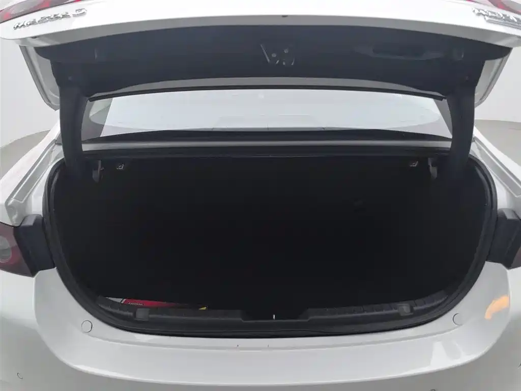 Mazda3 Angkesela 2022 2.0L automatic quality version купить на сайте DeffCars