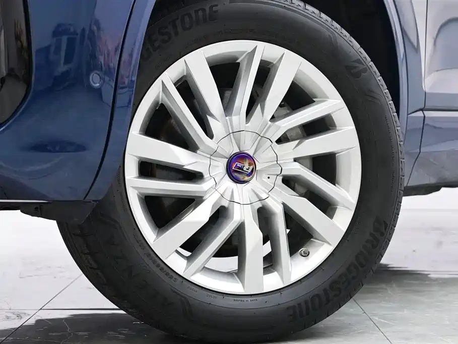 Touareg 2021 2.0TSI Ruishang Edition купить на сайте DeffCars