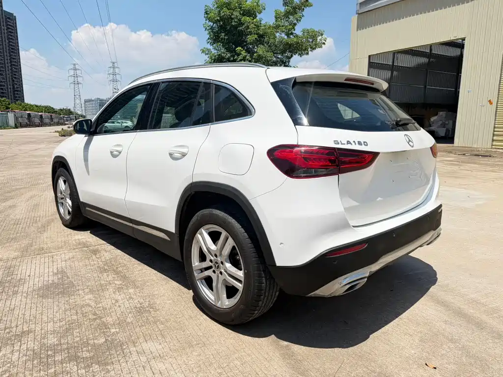 Mercedes-Benz GLA 2022 facelift GLA 180 купить на сайте DeffCars