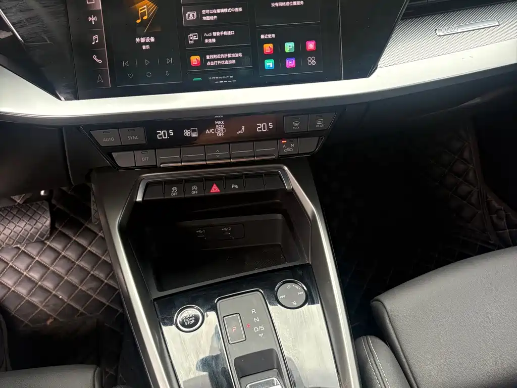 Audi A3 2023 Sportback 35 TFSI Luxurious and Elegant Model купить на сайте DeffCars