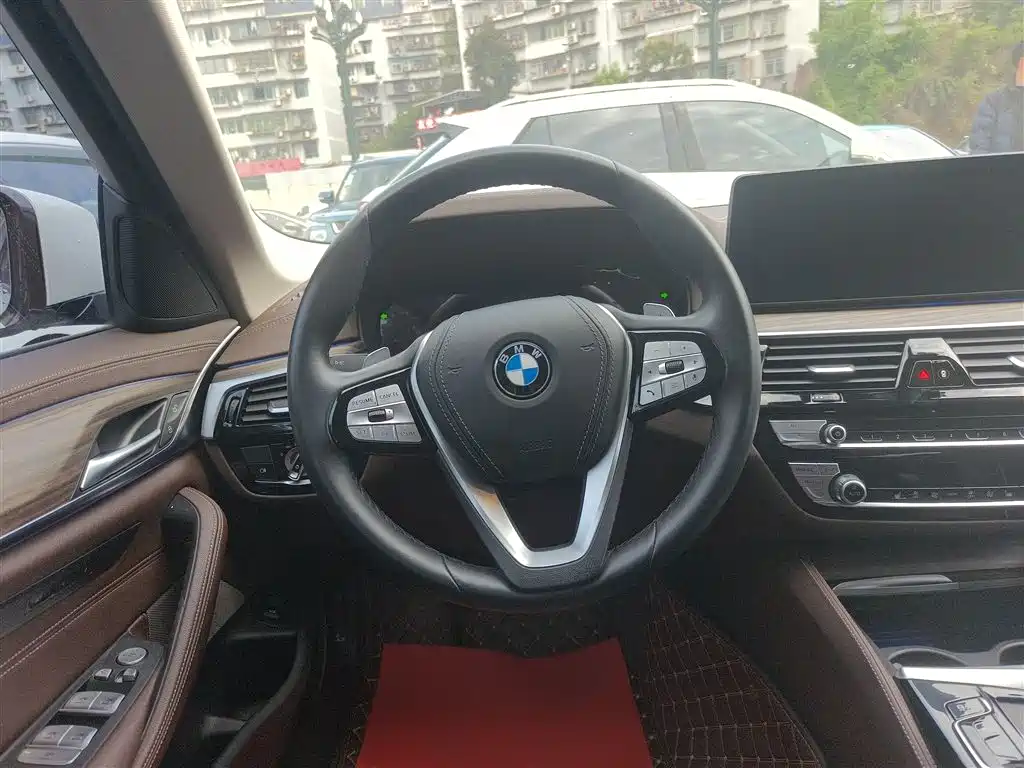 BMW 5 Series 2021 facelift 530Li leading model luxury package купить на сайте DeffCars