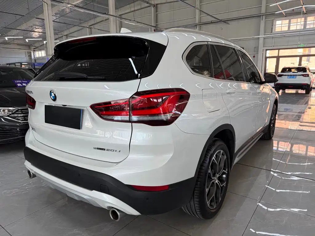 BMW X1 2022 sDrive20Li Fashion Model купить на сайте DeffCars