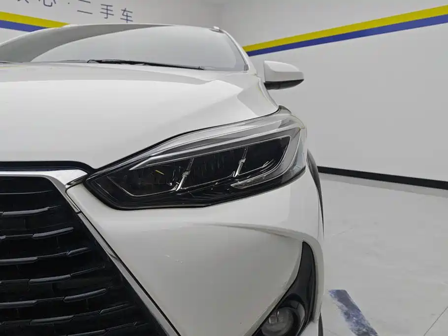 YARiS L Zhixuan 2021 Zhixuan X 1.5L CVT Deluxe Edition купить на сайте DeffCars