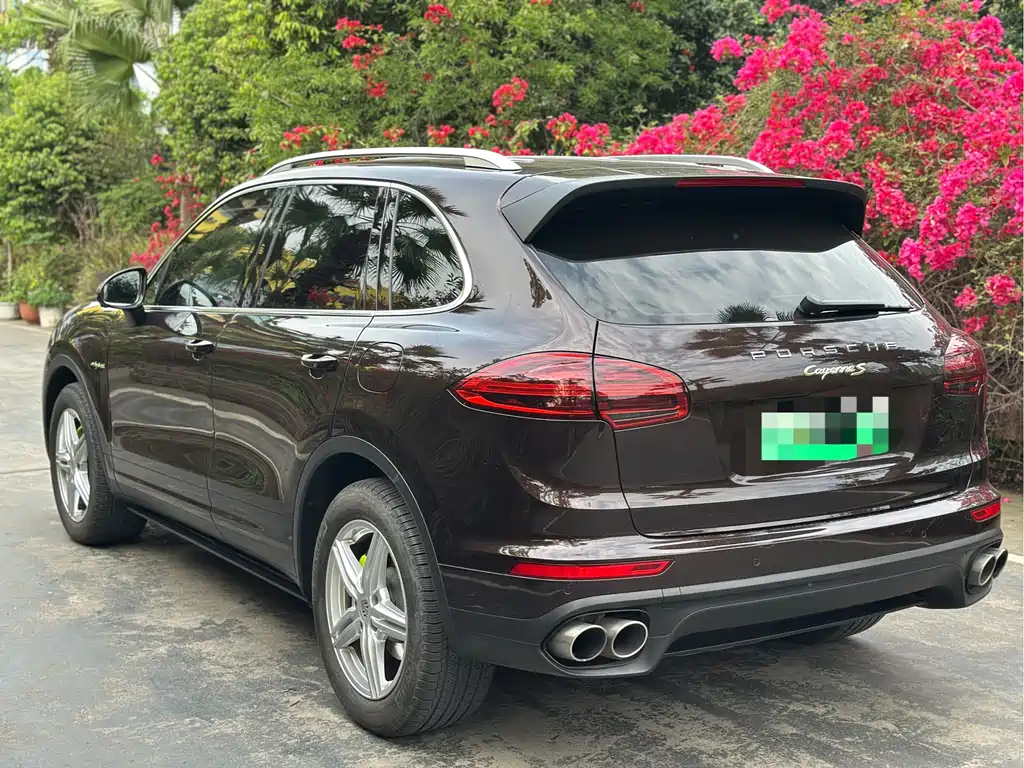 Cayenne New Energy 2016 Cayenne S E-Hybrid 3.0T купить на сайте DeffCars