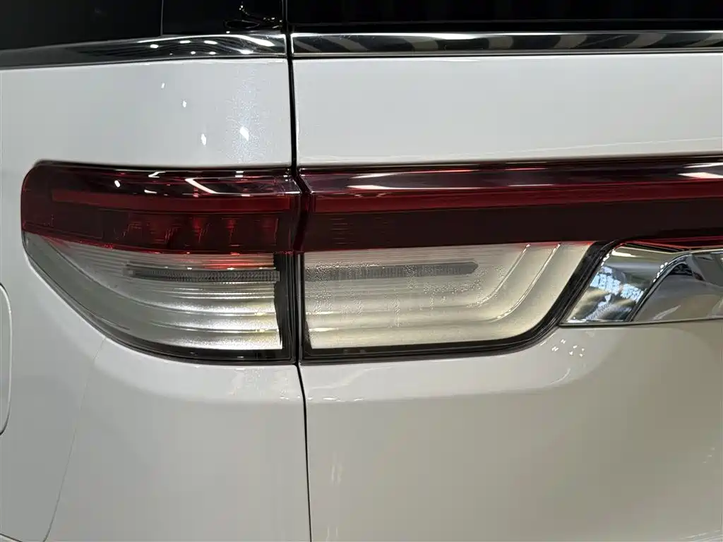 Navigator 2022 3.5T Honor Edition купить на сайте DeffCars