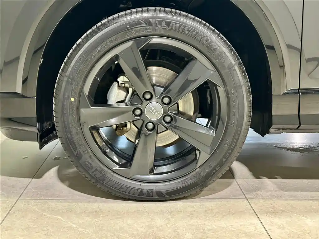 Audi Q2L 2021 35 TFSI fashionable and dynamic купить на сайте DeffCars