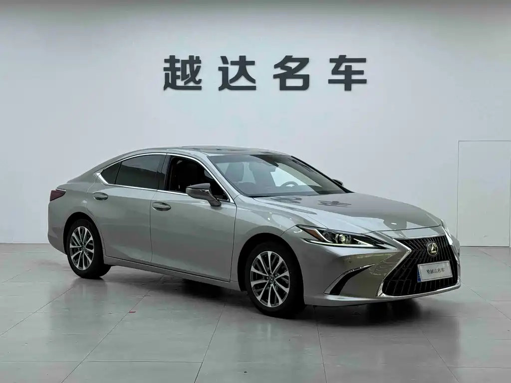 Lexus ES 2020款 260 卓越版 купить на сайте DeffCars