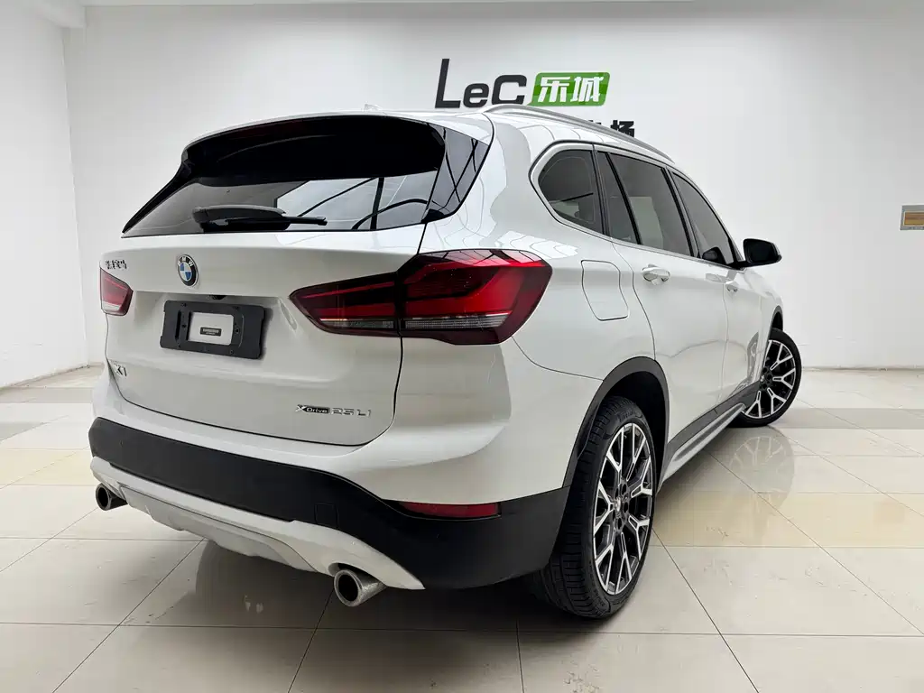 BMW X1 2022 xDrive25Li Exclusive Model купить на сайте DeffCars