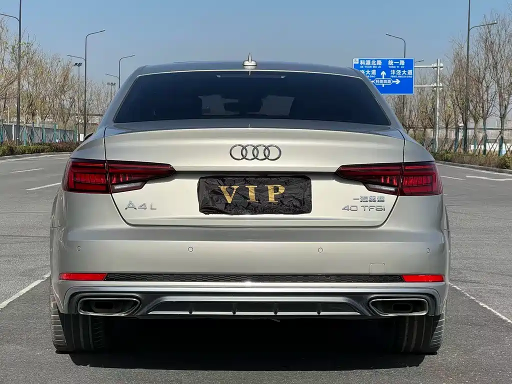 Audi A4L 2019 40 TFSI Sports National VI купить на сайте DeffCars
