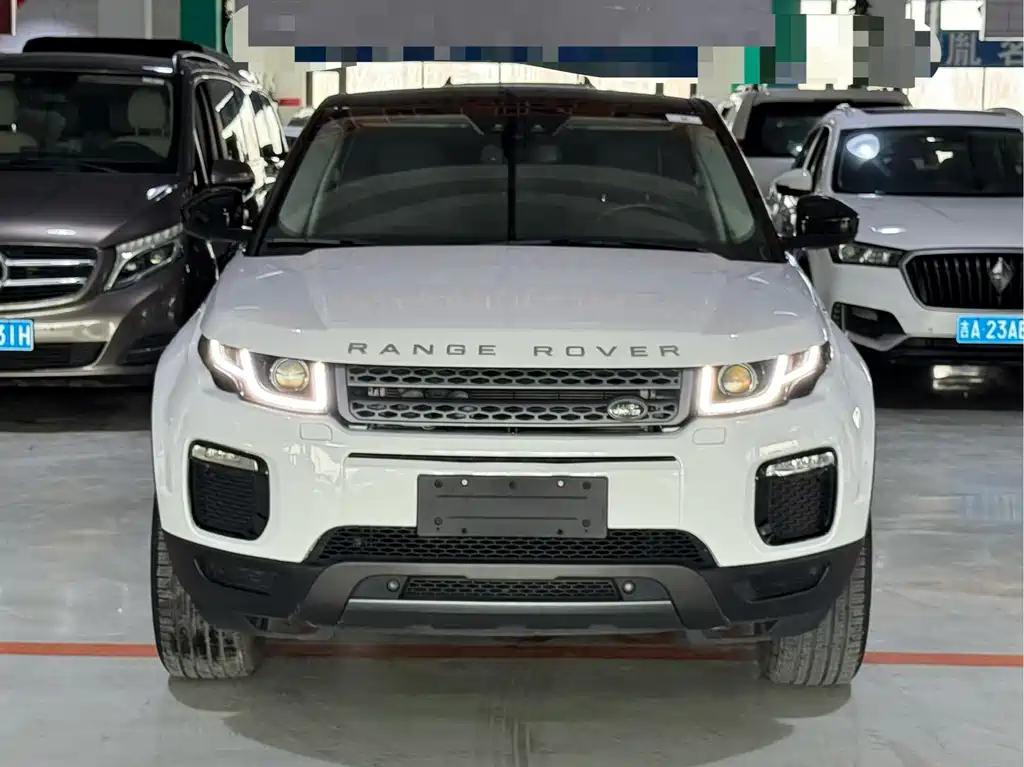 Range Rover Evoque 2018 240PS PURE Fashion Edition купить на сайте DeffCars
