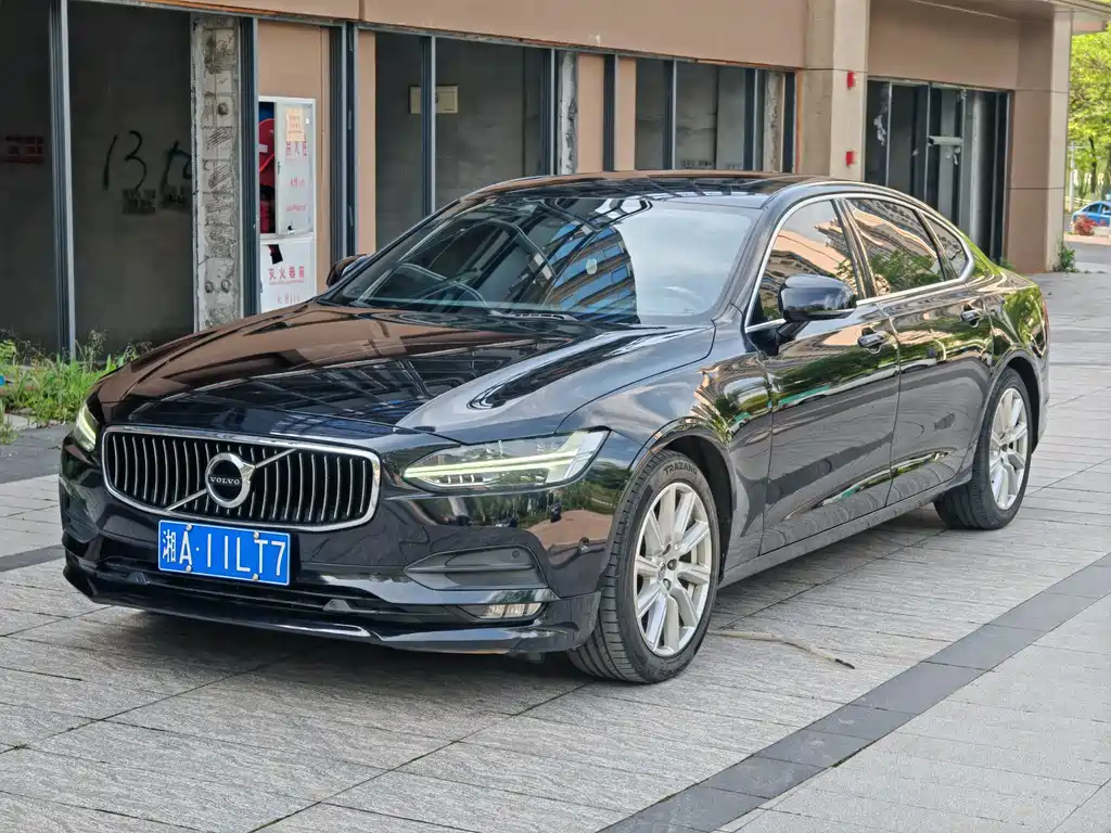 Volvo S90 2017 T4 Zhiyuan Edition купить на сайте DeffCars