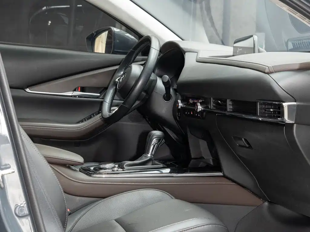 Mazda CX-30 2021 2.0L automatic Jiayue type купить на сайте DeffCars