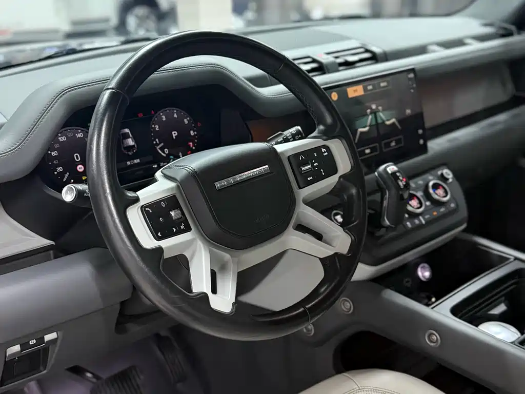 Land Rover Defender 2023 facelift 110 3.0T P400 Dark Special Edition купить на сайте DeffCars