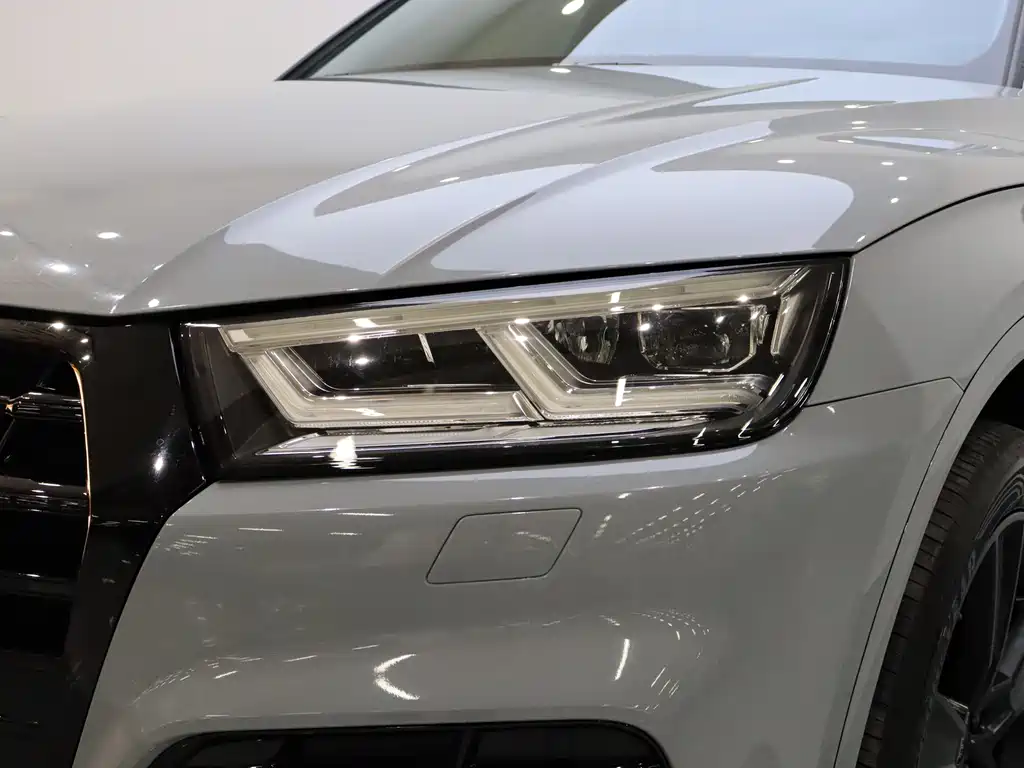 Audi Q5L 2020 45 TFSI exclusive fashion model купить на сайте DeffCars