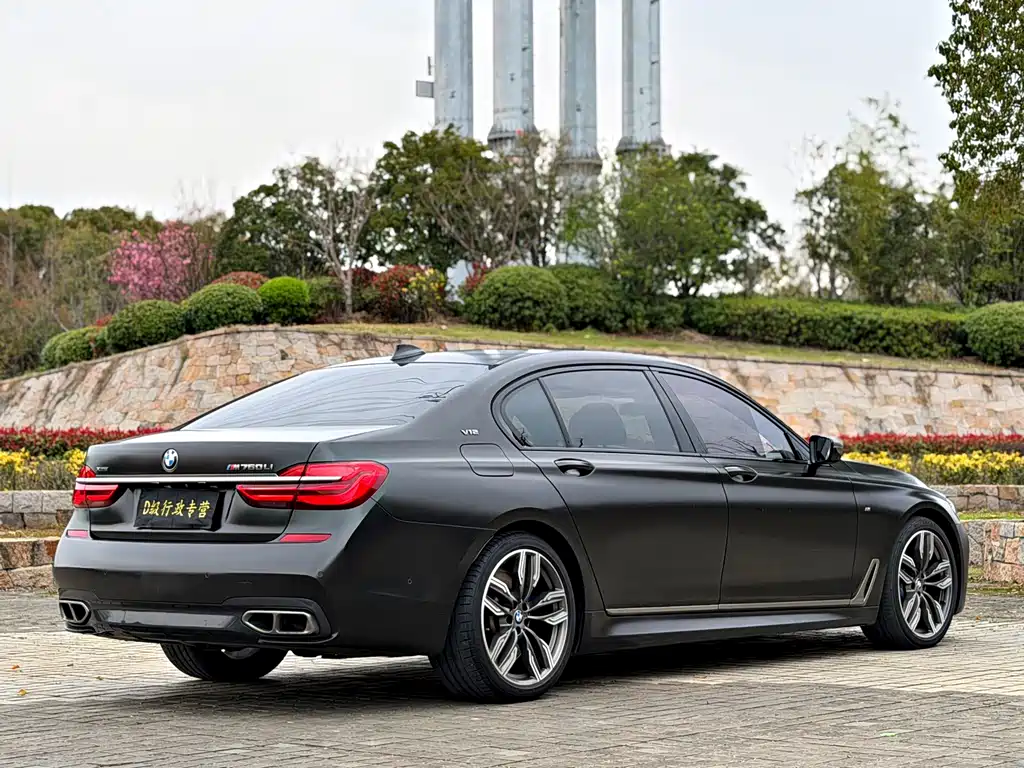BMW 7 Series 2017 M760Li xDrive Premium Luxury Edition купить на сайте DeffCars