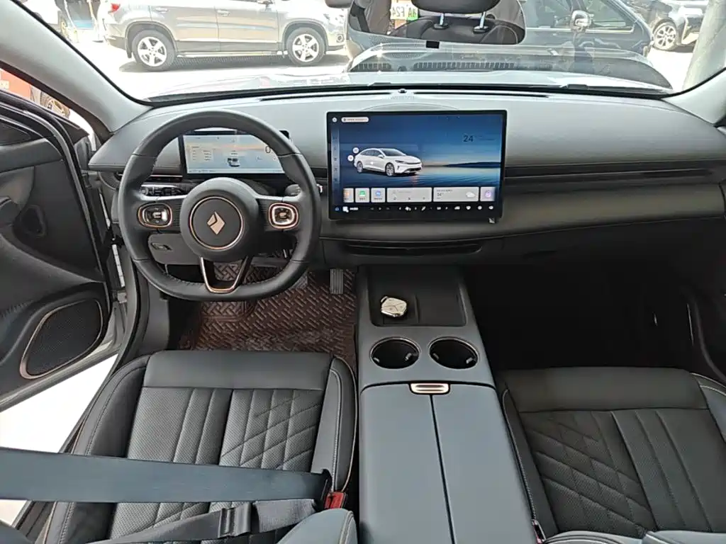 Baojun Xiangjing 2025 plug-in hybrid 140km luxury version купить на сайте DeffCars